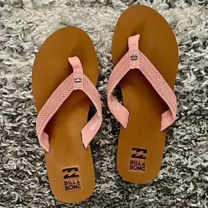 NWOT Billabong Kai Flip Flop Sandals